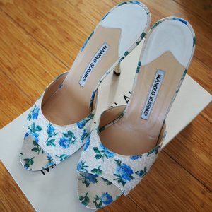 Manolo Blahnik White & Blue Floral Heels Size 40